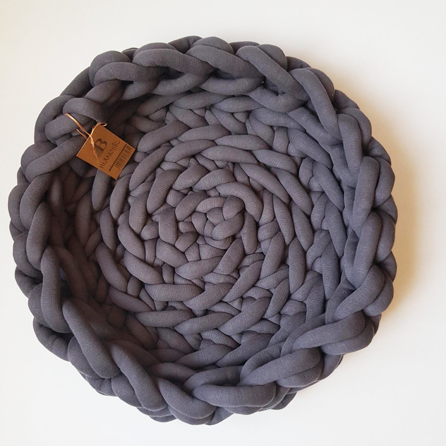 Culcus pisica antracit 50 cm, Blanosic (lucrat manual)