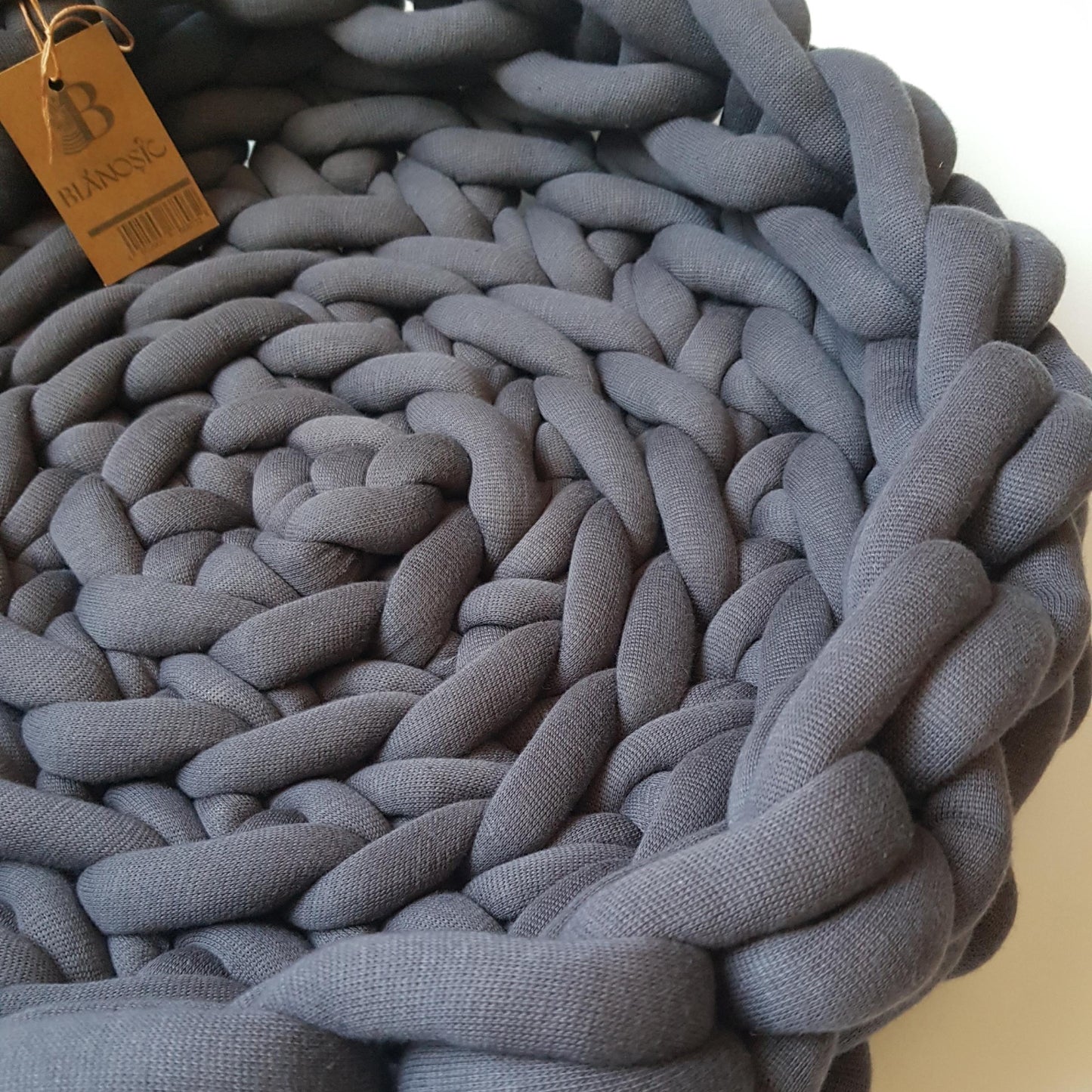 Culcus pisica antracit 50 cm, Blanosic (lucrat manual)