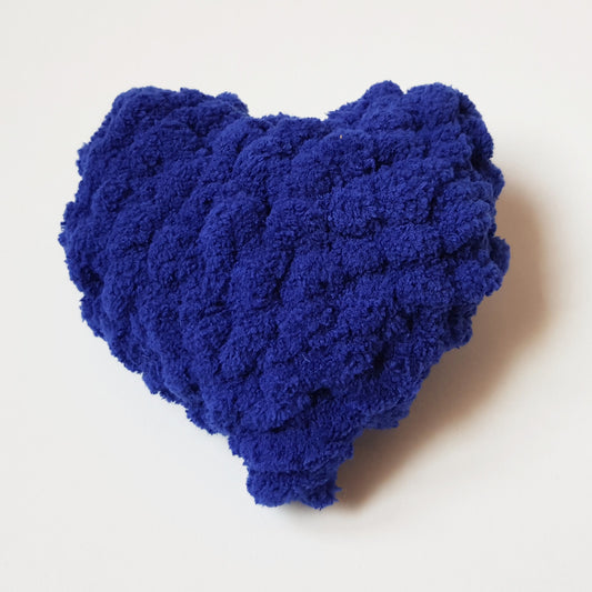 Jucarie catifelata pentru caini, Forma de inima, Bleumarin, 11 cm, Blanosic (lucrata manual)