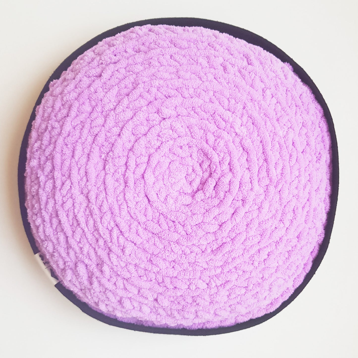 Cos cu perna moale pentru caini si pisici, negru-liliachiu, 45 cm (lucrata manual)