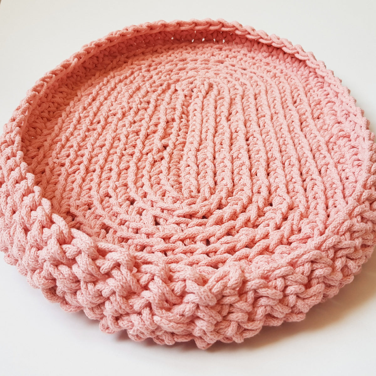 Handmade Culcus pisica pentru pervaz / mobila, bumbac, banan, 60 x 35 cm, Blanosic