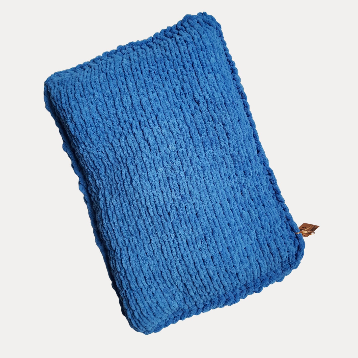 Culcus tricotat pentru pisici si caini, albastru, 50 x 70 cm, Blanosic (lucrat manual)