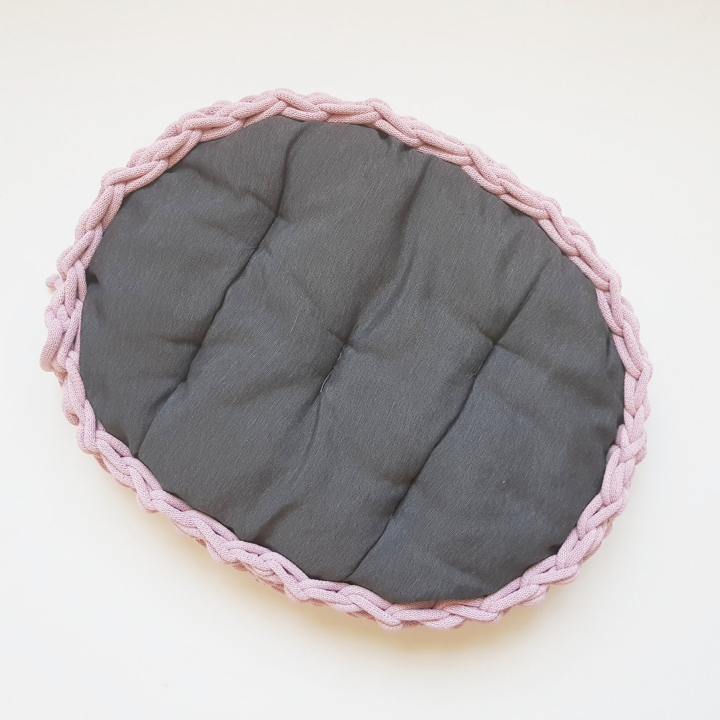 Culcus bumbac pentru caini si pisici, roz, 55x40 cm (lucrat manual)