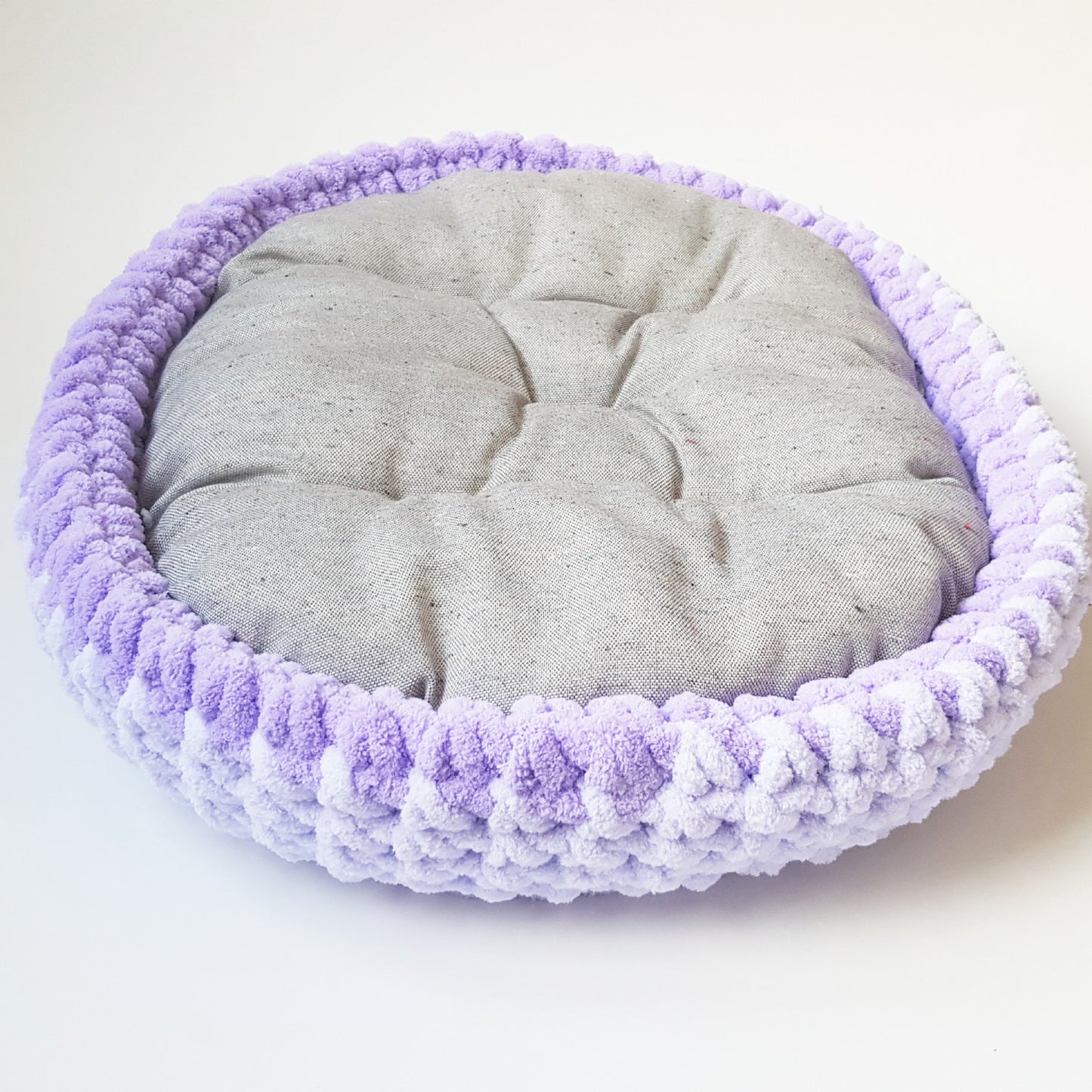 Culcus confortabil pentru caini si pisici, mov, 55x45 cm (lucrat manual)
