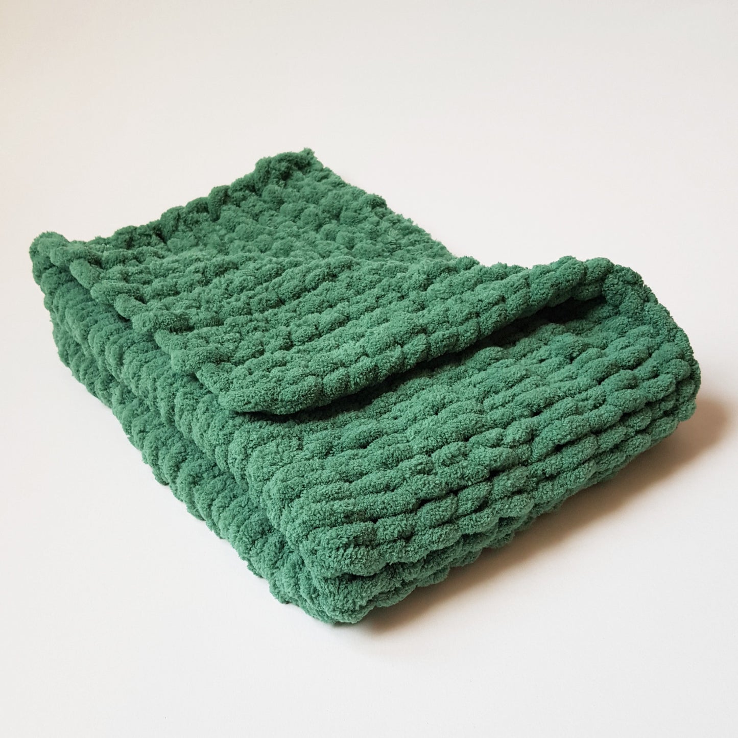 Paturica pentru caini si pisici verde pin 70x50 cm, Blanosic (lucrata manual)