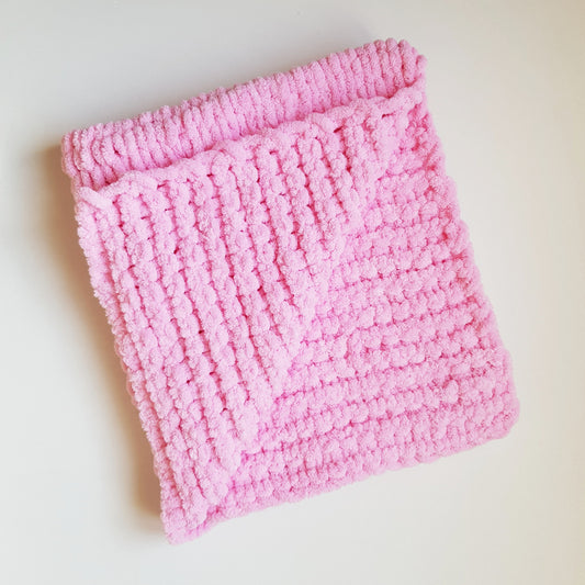 ZUF - Paturica copil, roz, 70x80 cm, Blanosic (lucrata manual)