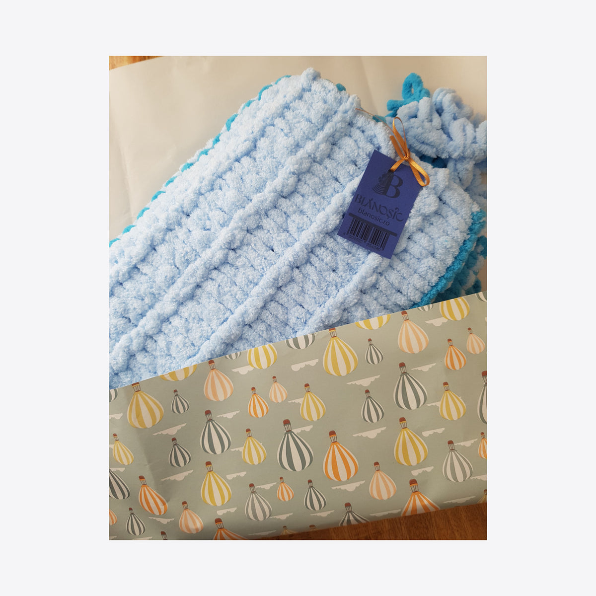 Handmade ZUF - Paturica copil, turcoaz-bleu, 75x100 cm, Blanosic