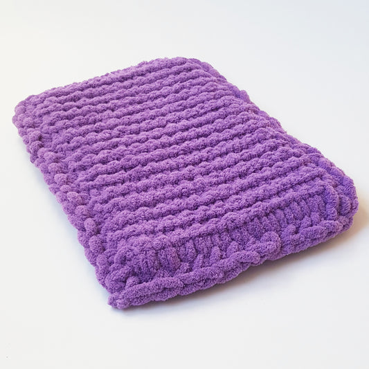 Perna pentru cusca transport caini si pisici, lila, 45 x 30 cm, Blanosic (lucrata manual)