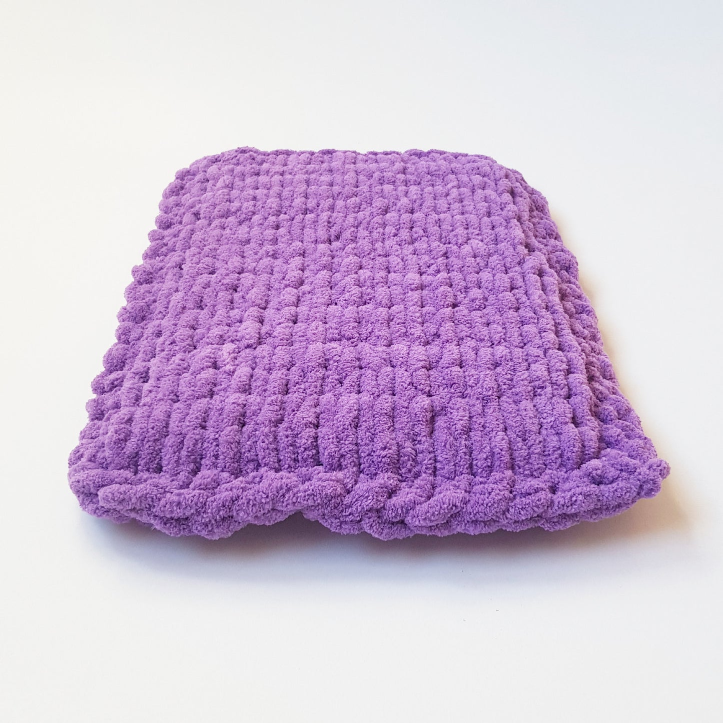 Perna pentru cusca transport caini si pisici, lila, 45 x 30 cm, Blanosic (lucrata manual)