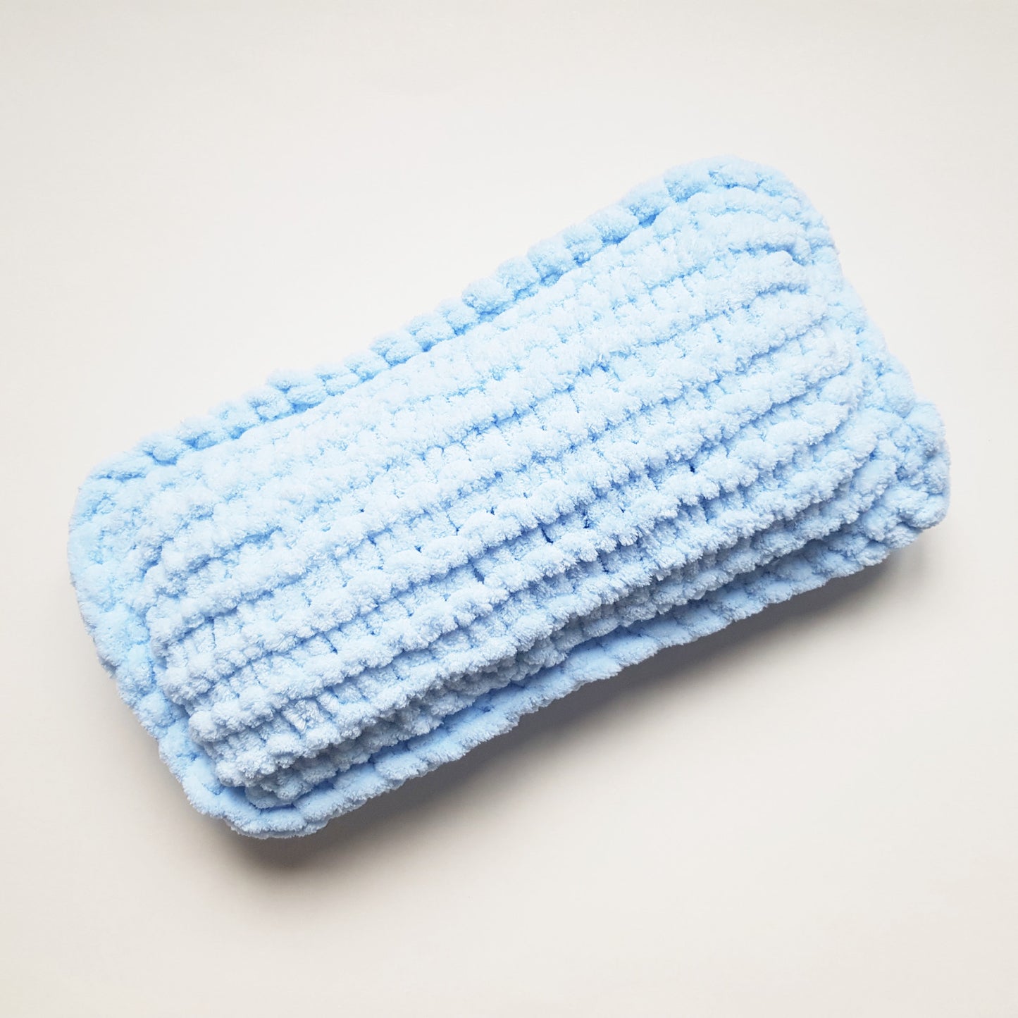 Pernuta de dormit pentru pisici si caini, Bleu, 40 x 20 cm, Blanosic (lucrata manual)