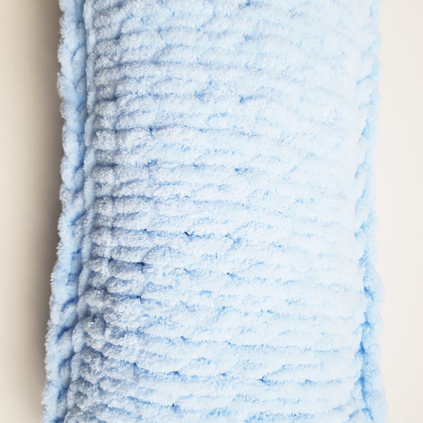 Pernuta de dormit pentru pisici si caini, Bleu, 40 x 20 cm, Blanosic (lucrata manual)